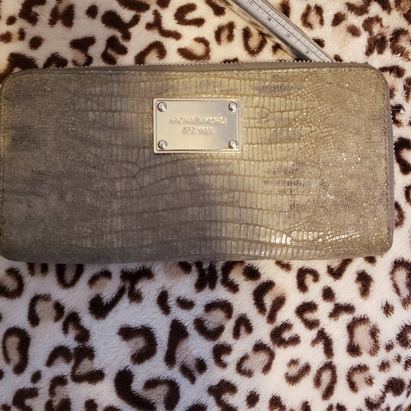 M.K. wallet - Picture 2 of 3